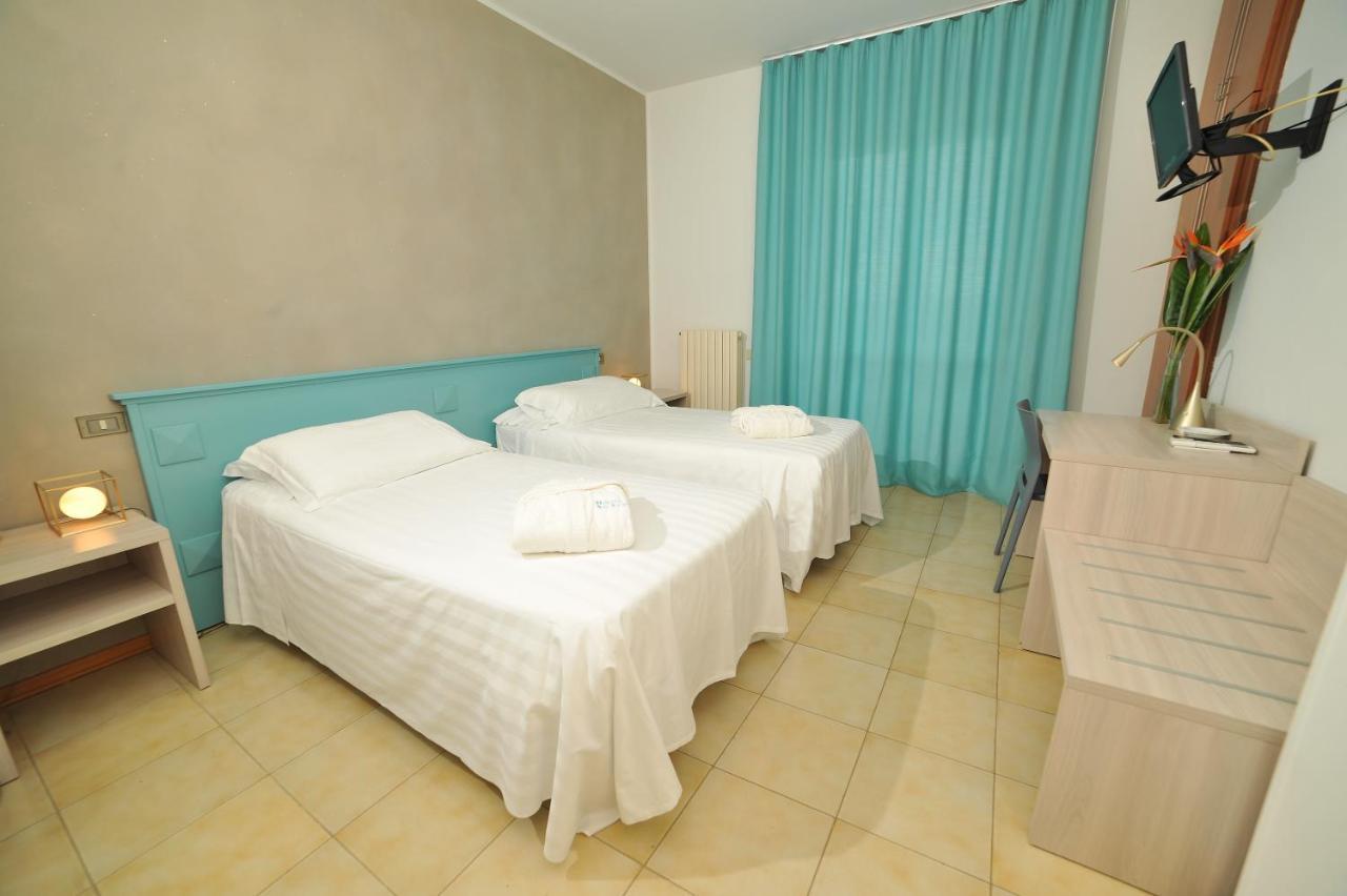 Hotel San Crispino Morrovalle Exteriér fotografie