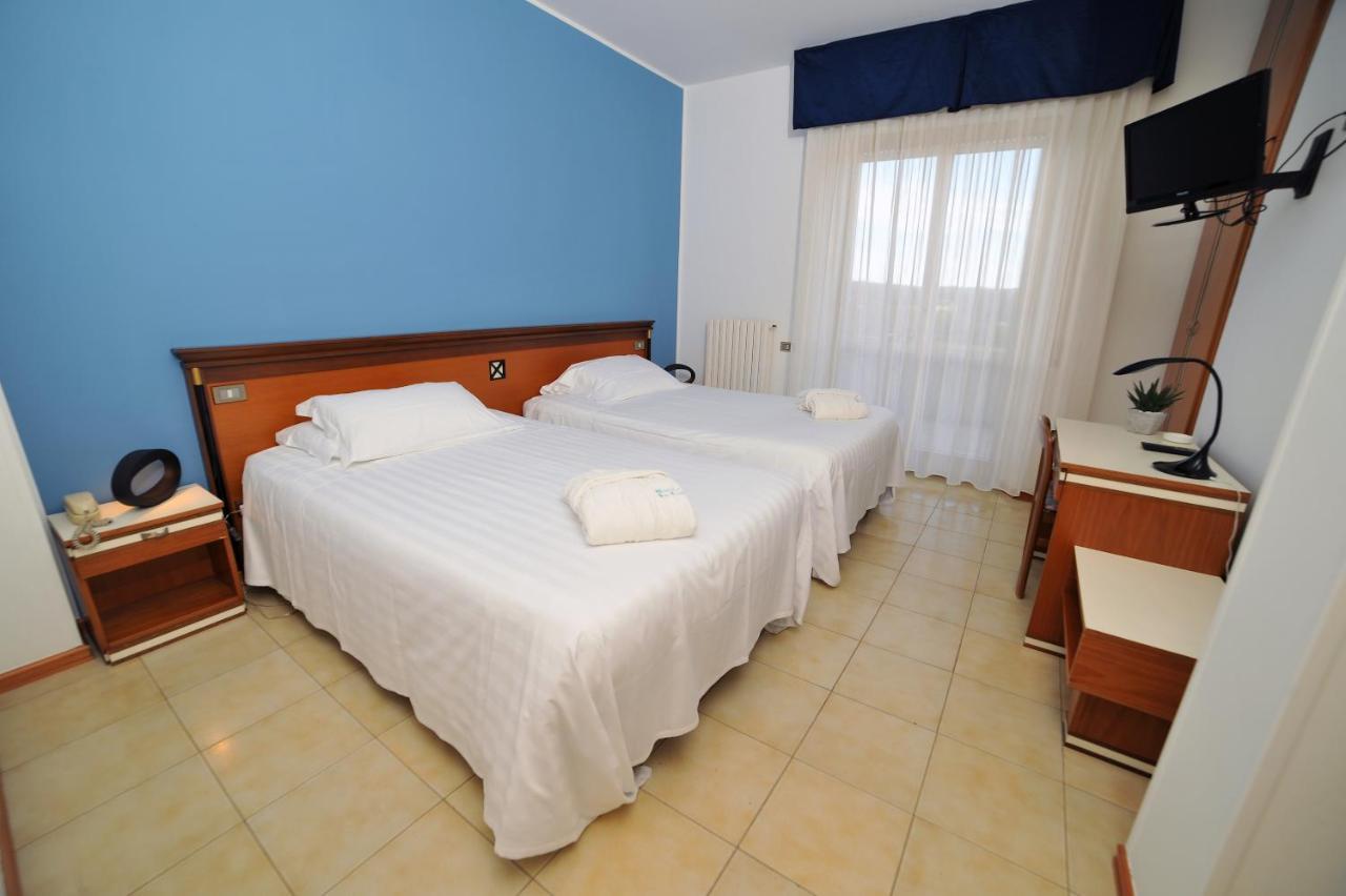 Hotel San Crispino Morrovalle Exteriér fotografie