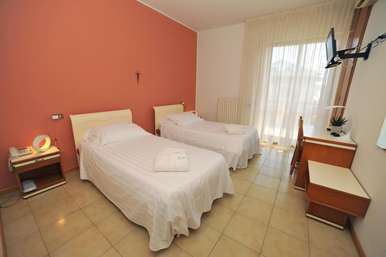 Hotel San Crispino Morrovalle Exteriér fotografie